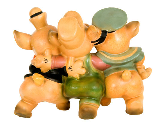 three little pigs figurines