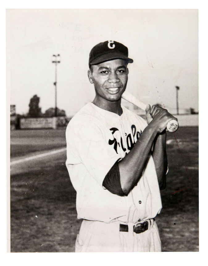 Hake's - HOF LARRY DOBY NEWARK EAGLES NEWS SERVICE PHOTO.