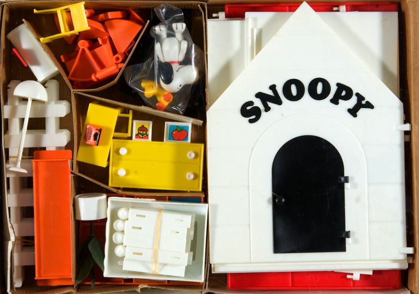 snoopy playset